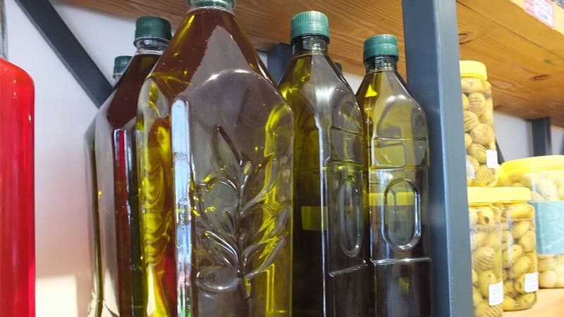 تصویر 4 از روغن زیتون بکر لادن طلایی استخراج شده از زیتون خالص